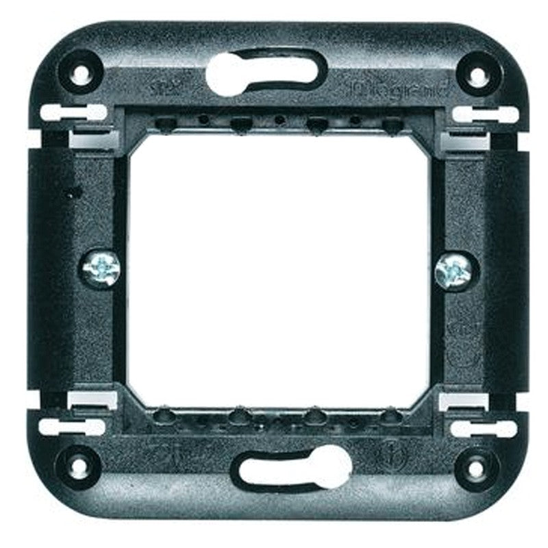 Supporto Legrand Vela 2 moduli per scatola tonda 072842 Supporto Legrand Vela 2 moduli per scatola tonda 072842